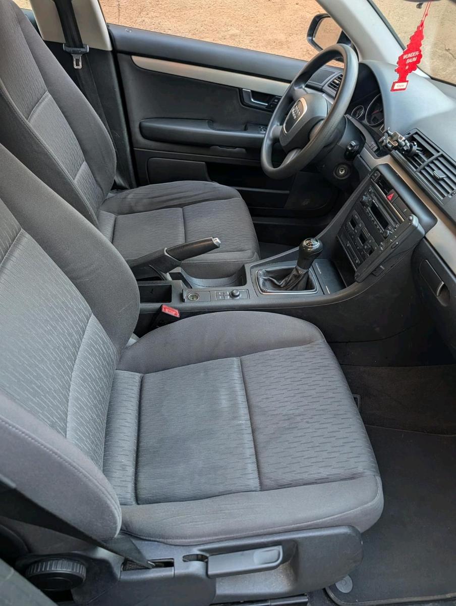 Audi A4 2006 — photo 8