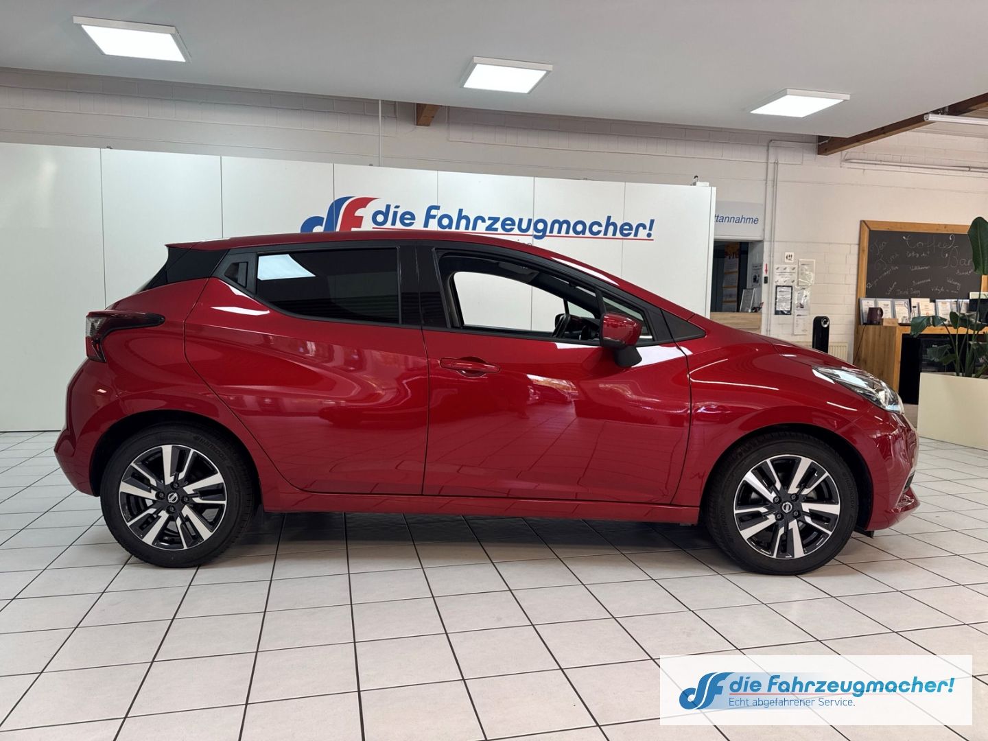 Fahrzeugabbildung Nissan Micra N-Connecta Navi DAB Ambientebeleuchtung SH
