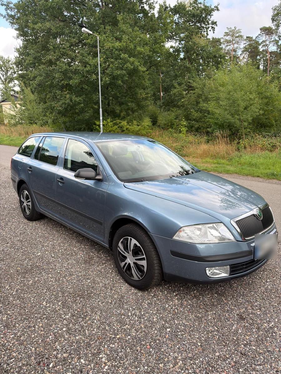 Skoda Octavia 2007 — interior