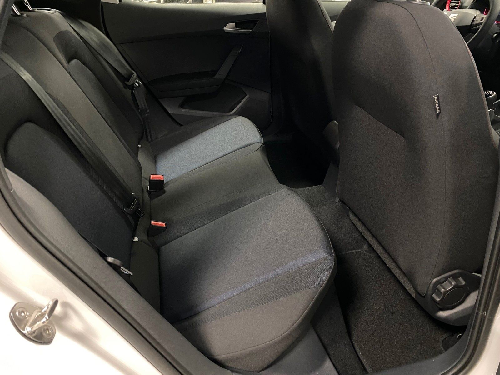 Fahrzeugabbildung SEAT Arona 1.0 TSI FR+KAMERA+ bis 2029 GARANTIE+ACC++