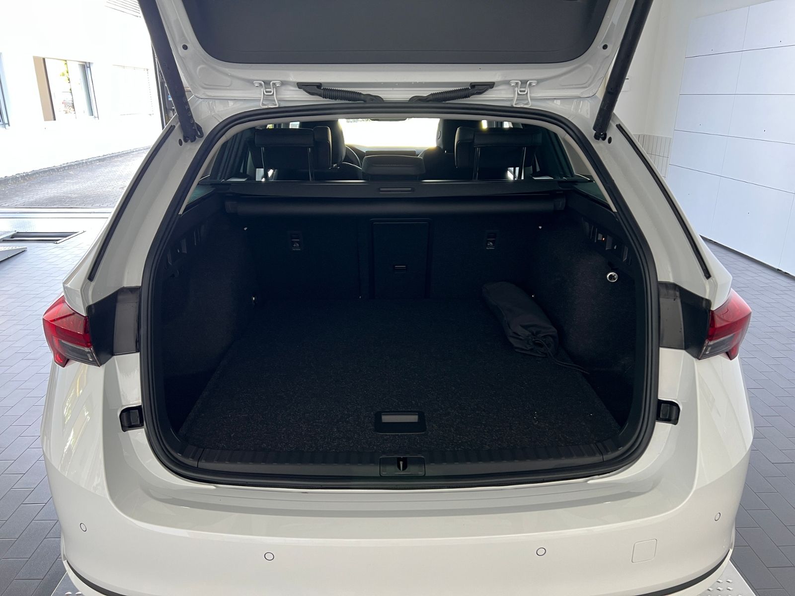 Fahrzeugabbildung SKODA Octavia Combi Balance 2.0 TDI DSG *AHK,Rückfahrk