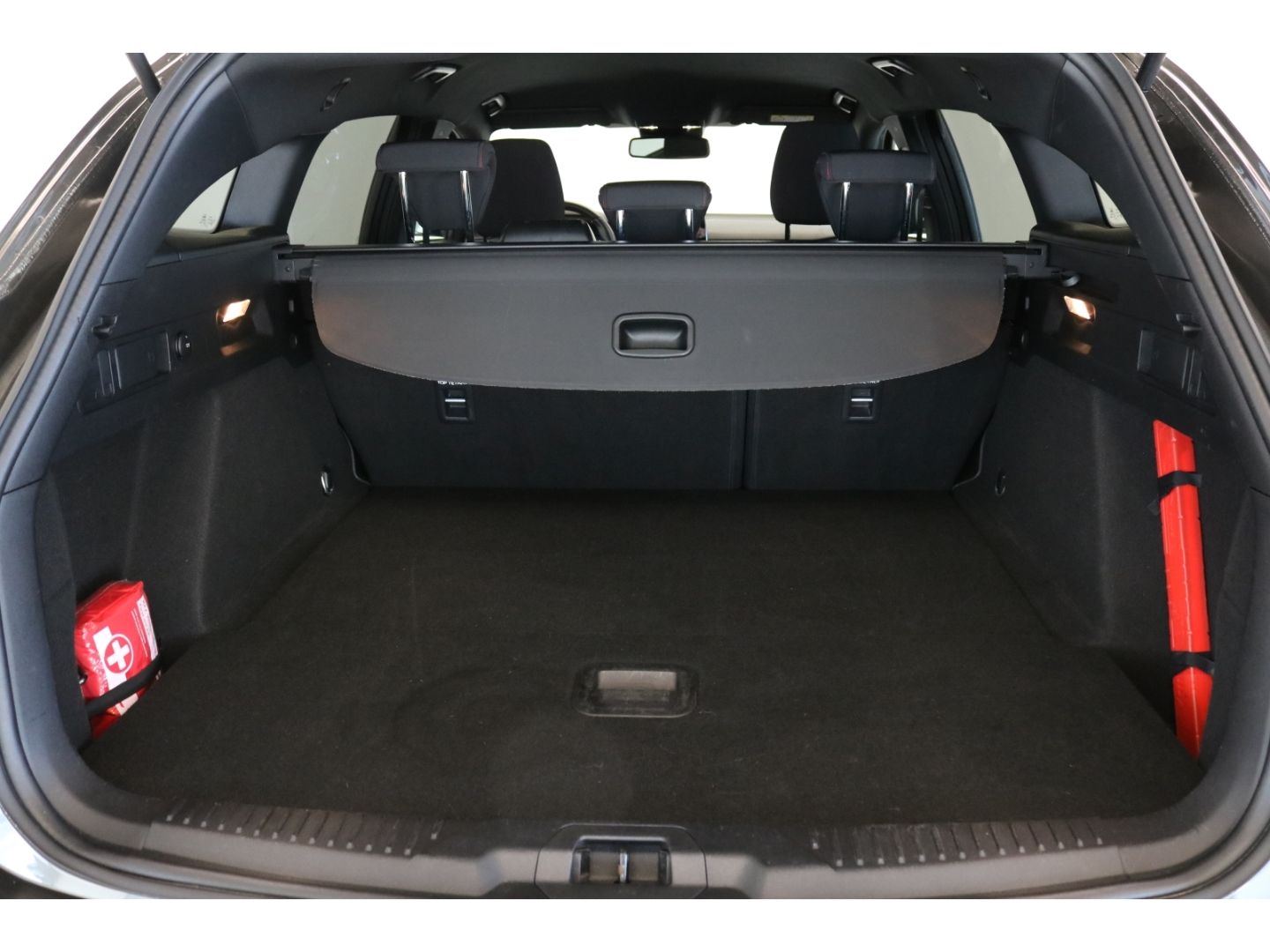 Fahrzeugabbildung Ford Focus Turnier ST-Line Automatik LED Kamera