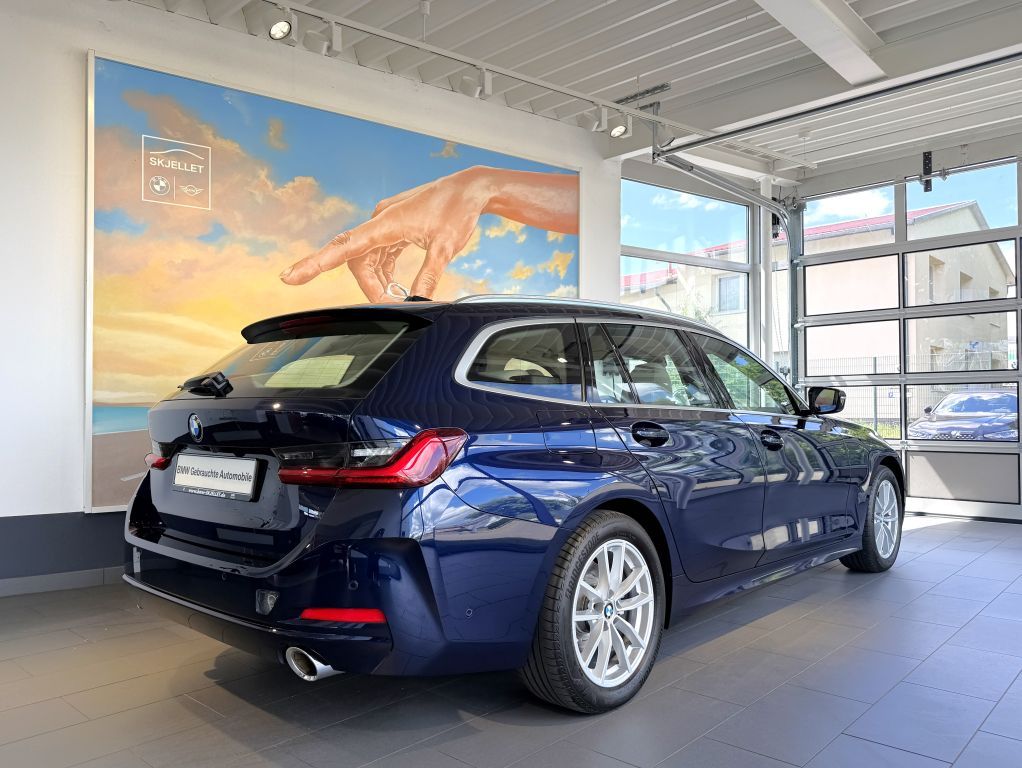 BMW 320i Tour Individual HUD+KAM+NAVI-LivePro+LEDer foto 8