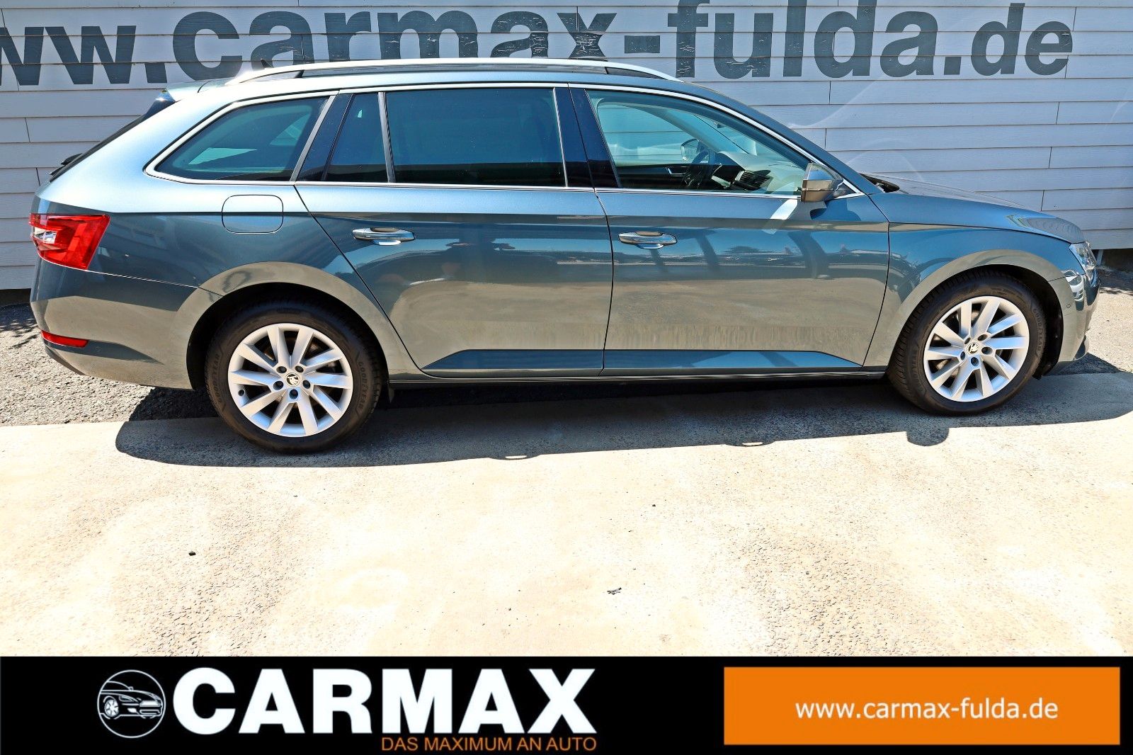 Fahrzeugabbildung SKODA Superb Combi Style Leder,Navi,LED,Memory,Virtual