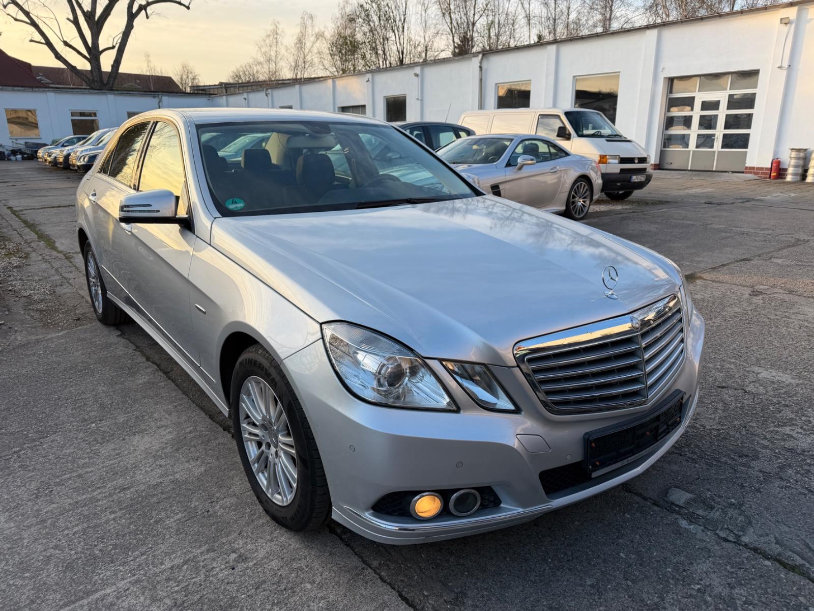 Mercedes-Benz E 200 CDI BlueEfficiency, Scheckheftgepflegt