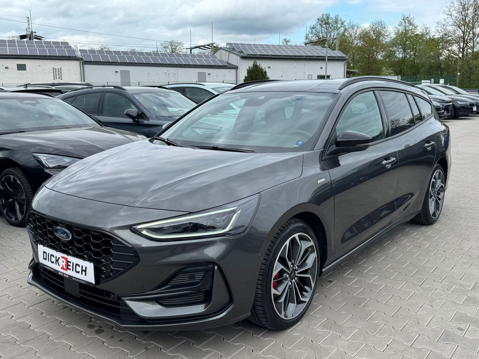 Fahrzeugabbildung Ford Focus 1.0 ST-Line X MATRIX*B&amp;O*ACC*KAM*APP*LHZ