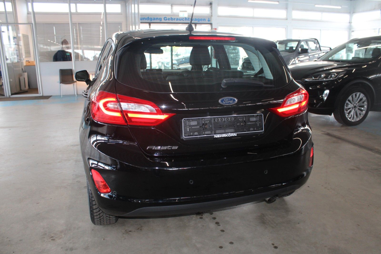 Fahrzeugabbildung Ford Fiesta Titanium 5-T KLIMA Allwetter PDC WinterP.