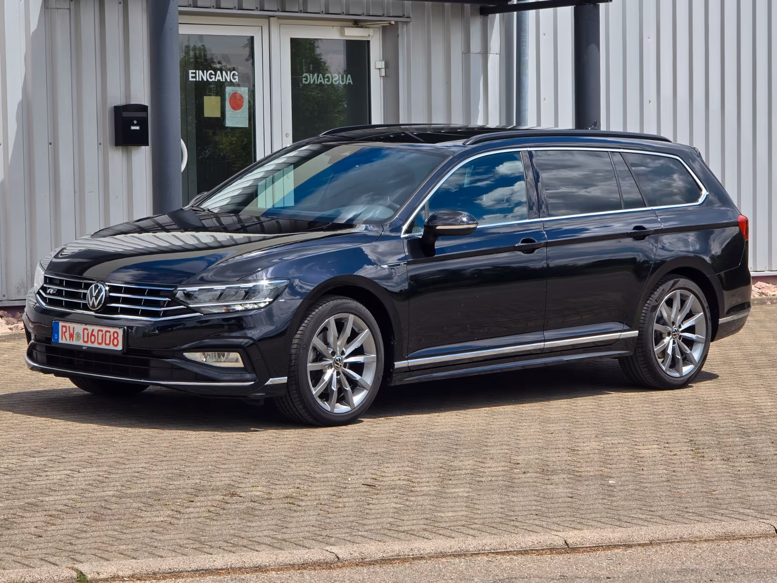 Volkswagen Passat 2.0TDI/2 X R-LINE/NAVI/KAMERA/DIGITACHO