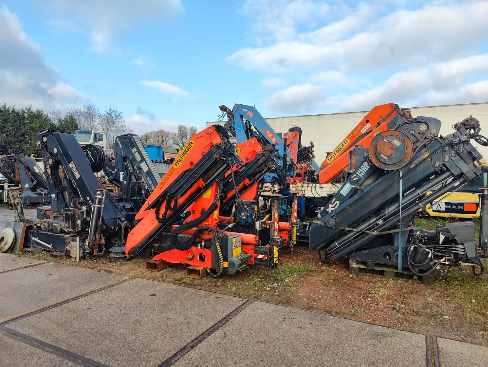 Palfinger Kran Palfinger / HIAB / Effer / Fassi