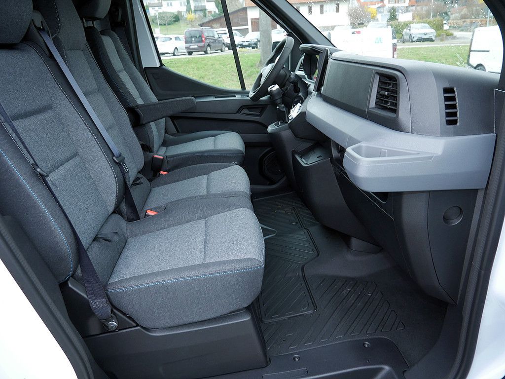 Fahrzeugabbildung Renault Master FWD Kasten L2H2 3.5to dCi 130 PDC AHK LED