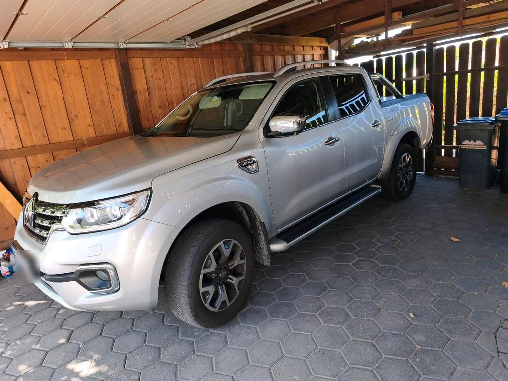 Image of Renault Alaskan