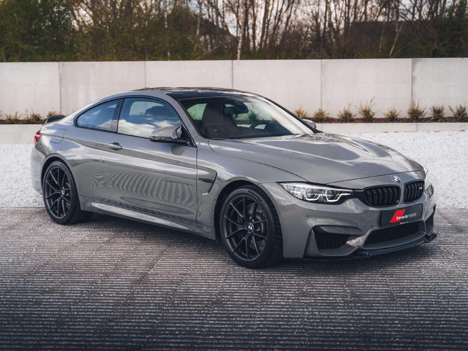 BMW M4 CS / Lime Rock Grey / Head-Up / Alcantara / 2