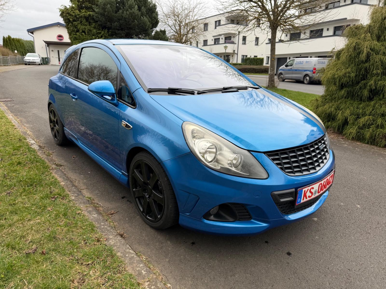 Opel Corsa D 1,6 Turbo OPC Recaro 6 Gang