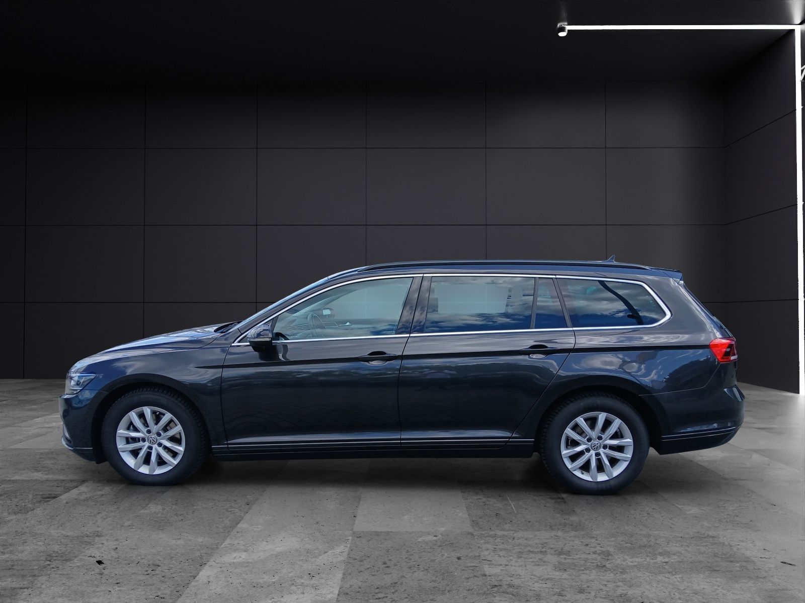 Fahrzeugabbildung Volkswagen Passat Variant TDI Business DSG LED AHK Navi ACC