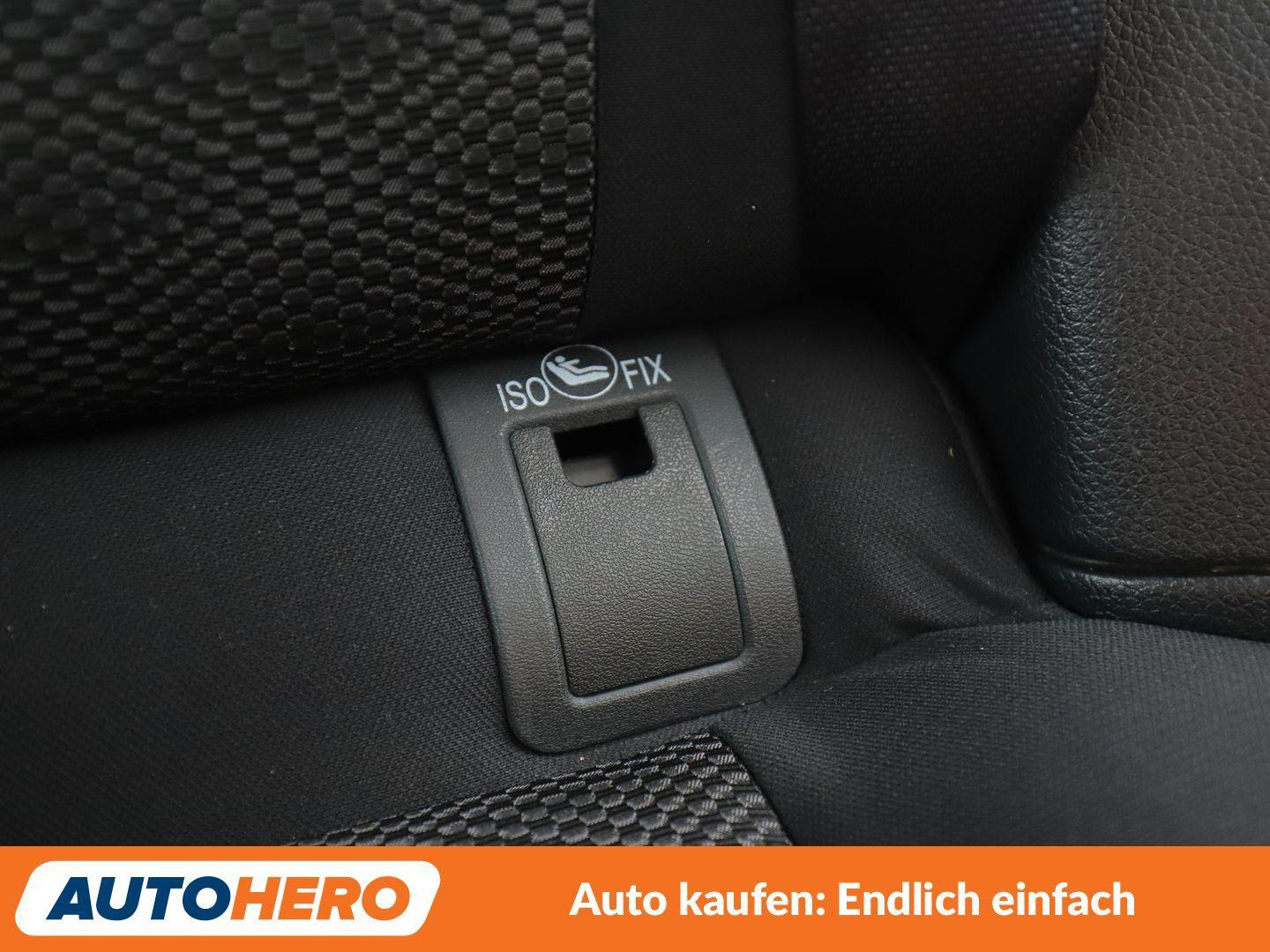 Nissan Qashqai 1.2 Acenta Aut.*NAVI*CAM*SPUR*PDC*SHZ*