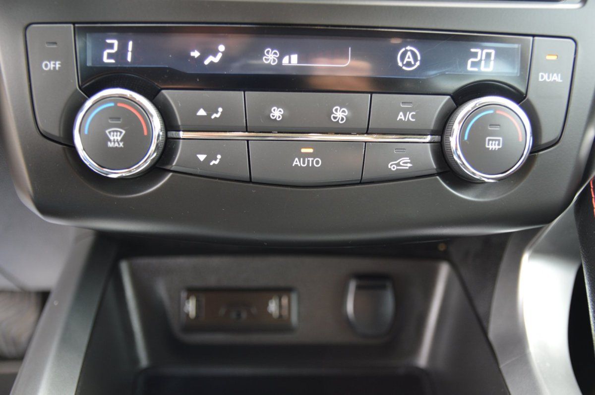 Fahrzeugabbildung Renault Kadjar   TCe 130 AHK Leder LED Kamera