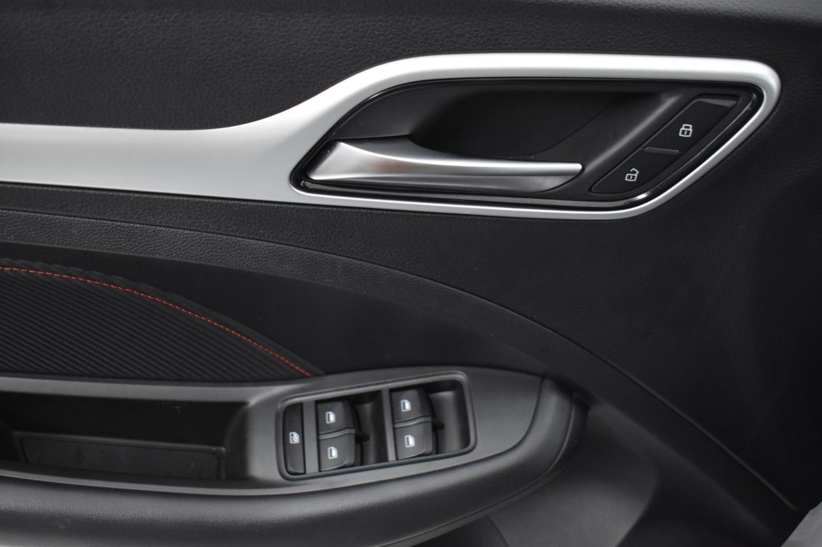 MG ZS 1.0 Aut. Comf NAVI+LEDER+LED+SHZ+DAB+360° - Image 16