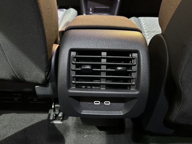 Ford Grand Tourneo Connect PHEV Titanium