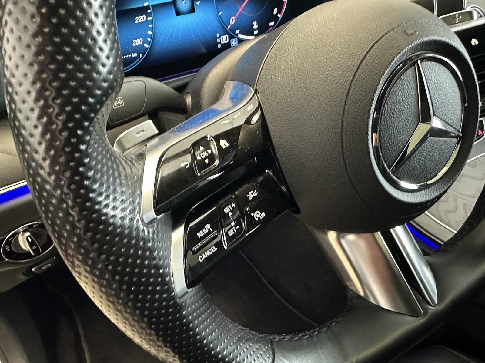Mercedes-Benz CLS 220 d AMG-Line Burmester 360° Widescreen ACC