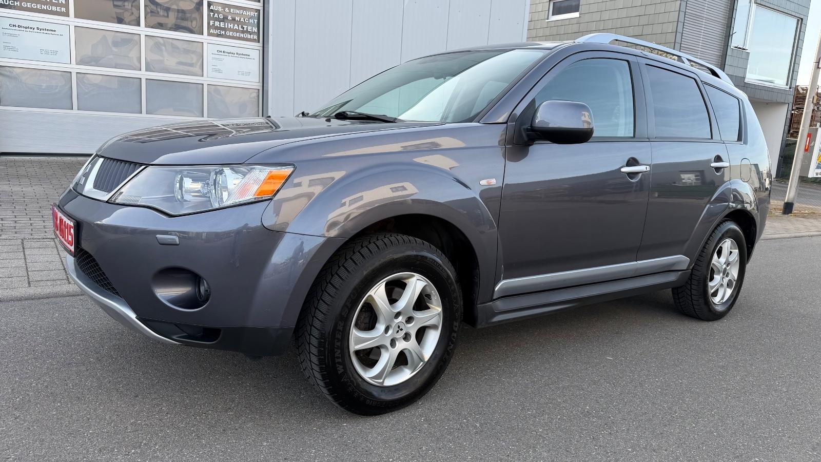 Mitsubishi Outlander 2.4 4WD AUTOMATIK TÜV,7-SITZER,1-HAND