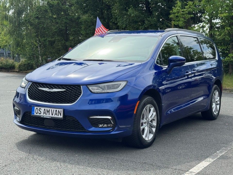 Fahrzeugabbildung Chrysler Pacifica 3.6 LX touring Allrad PDC ACC UFF