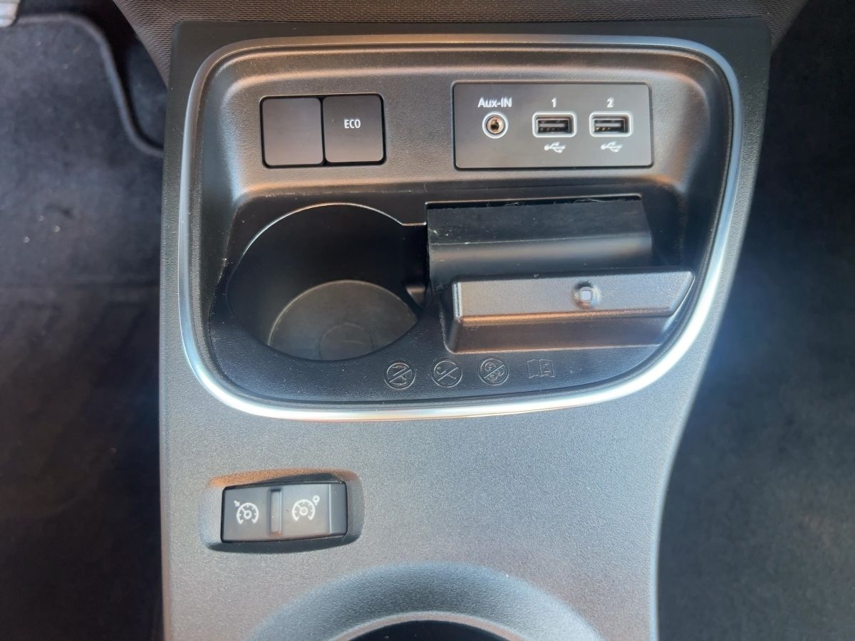 Fahrzeugabbildung Renault Twingo Techno Electric EPH Navi Kamera