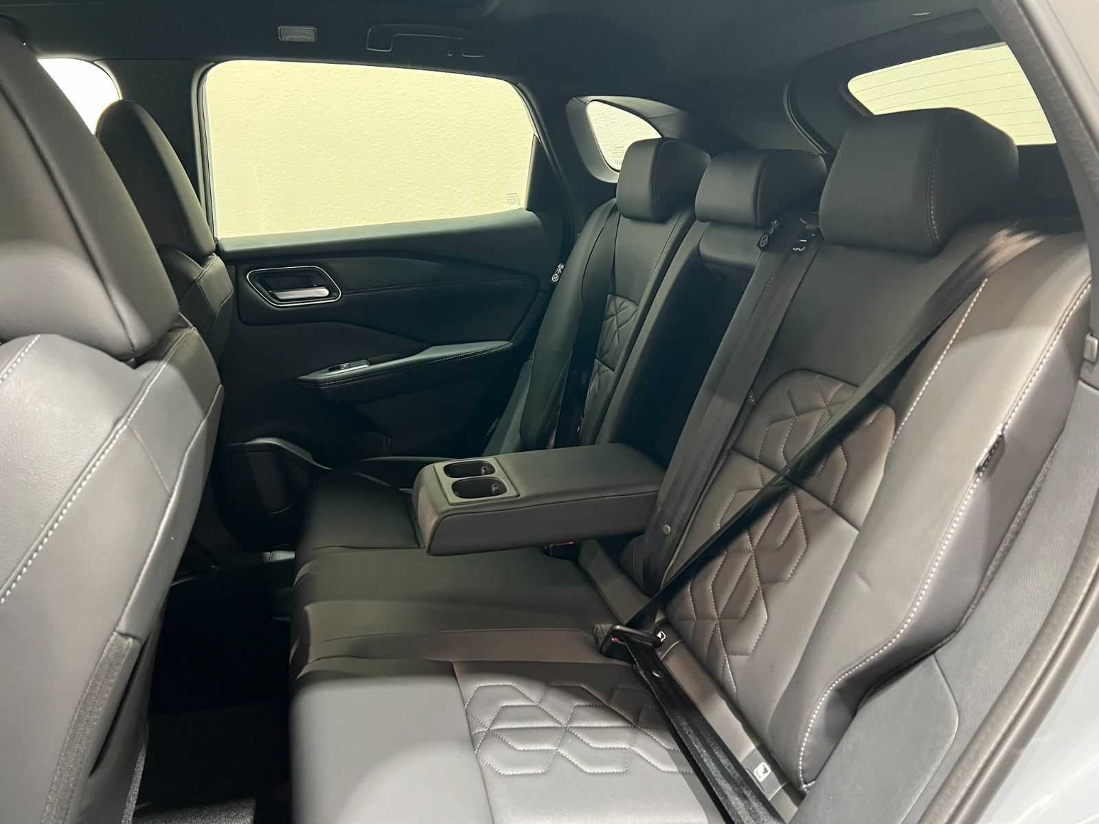 Fahrzeugabbildung Nissan Qashqai 1.3 DIG-T MHEV -X-tronic Tekna 4WD