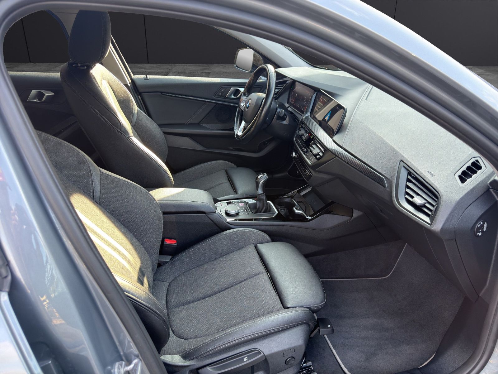Fahrzeugabbildung BMW 116 i Sport Line/Winter Paket/Performance/Tempo