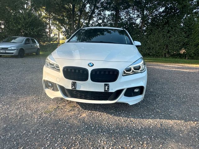 BMW Ich biete meinen BMW 218d Active Tourer mi...