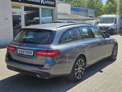 Fahrzeugabbildung E 220 T-Modell Avantgarde d 4Matic HUD+Kamera