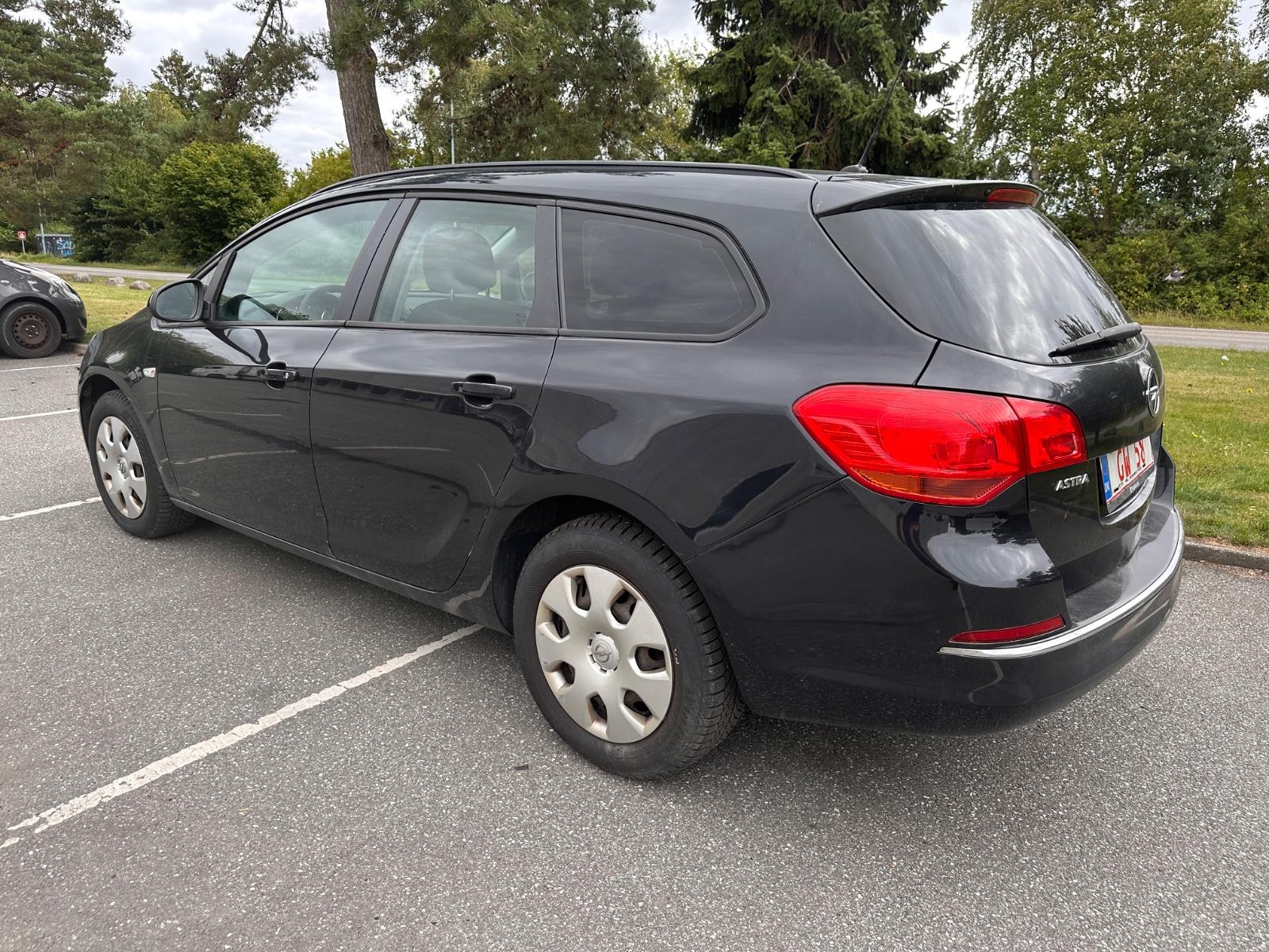 Opel Astra 2015 — engine 1.399 cm³, 101 HP (74kW)