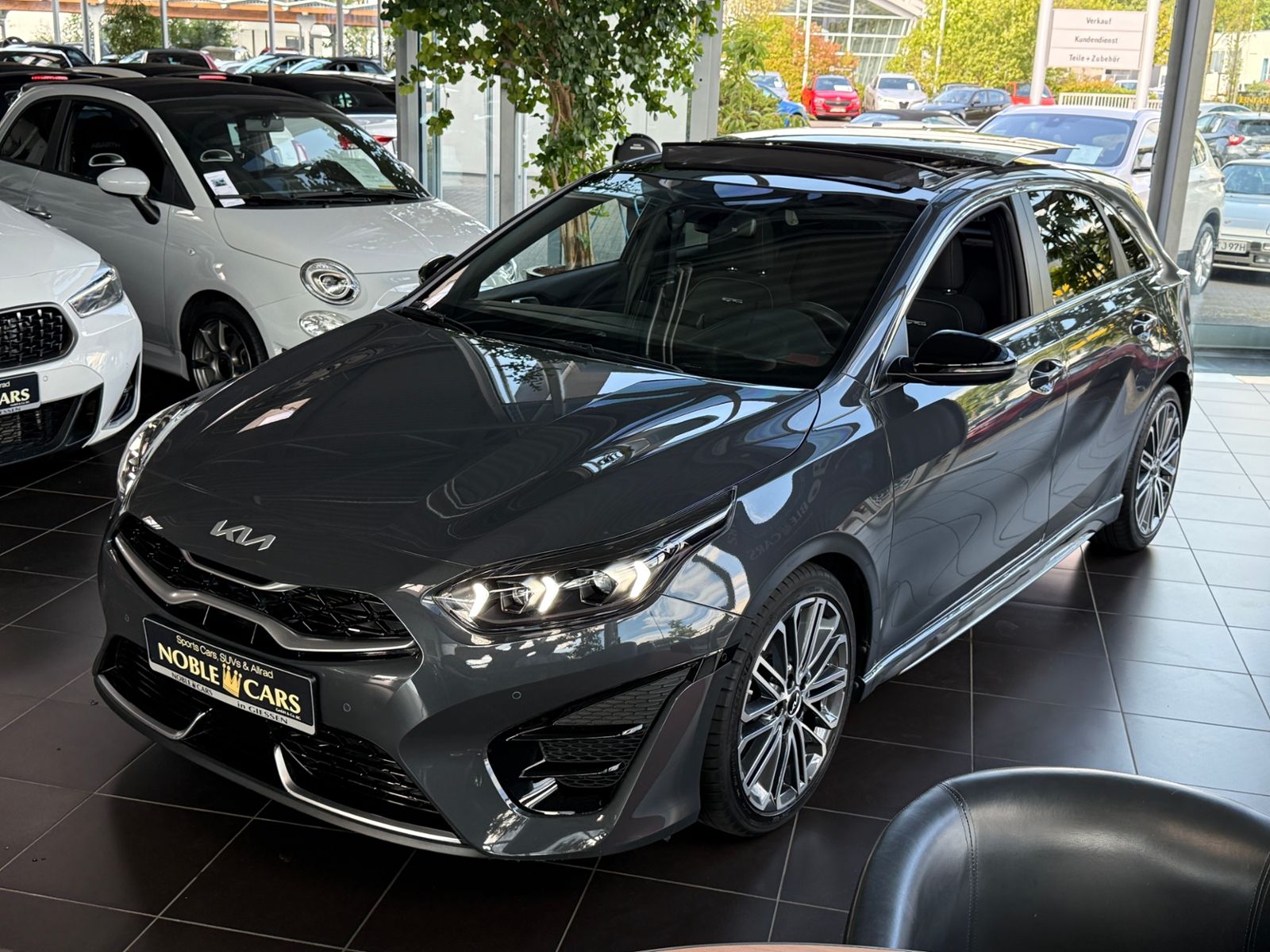 Fahrzeugabbildung Kia Ceed GT Line PANO JBL KAM LED
