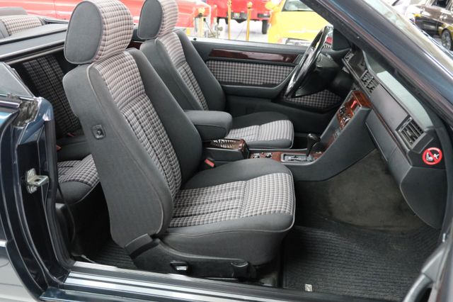 Fahrzeugabbildung Mercedes-Benz E 200 Cabriolet Aut./Sitzhzg./Sehr schöner Zust.