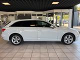 Audi A4 Avant 2.0 TFSI Automatik · sport · Leder · VC - Audi A4 mit Benzin-Antrieb: Kombi, Automatik