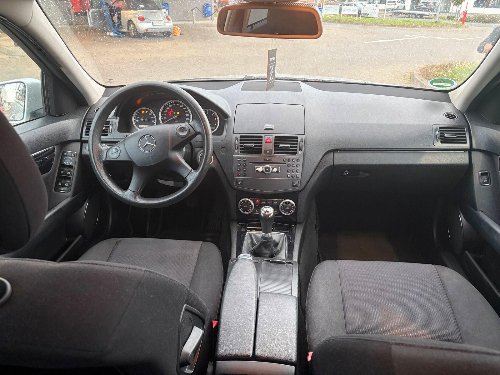 Mercedes-Benz 200 2008 — photo 9
