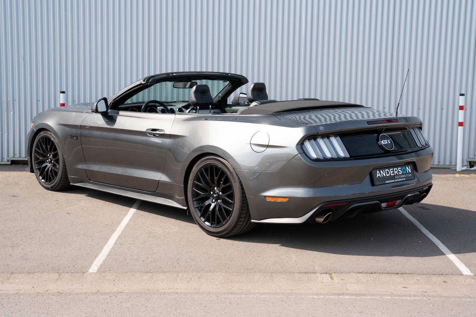 Fahrzeugabbildung Ford MUSTANG GT CONVERTIBLE 5.0 V8 KAM NAV SITZBEL