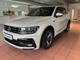 Volkswagen Tiguan 2.0 TSI R-LINE/HIGHL*NAVI*RÜCKFAHRKAM*GAR