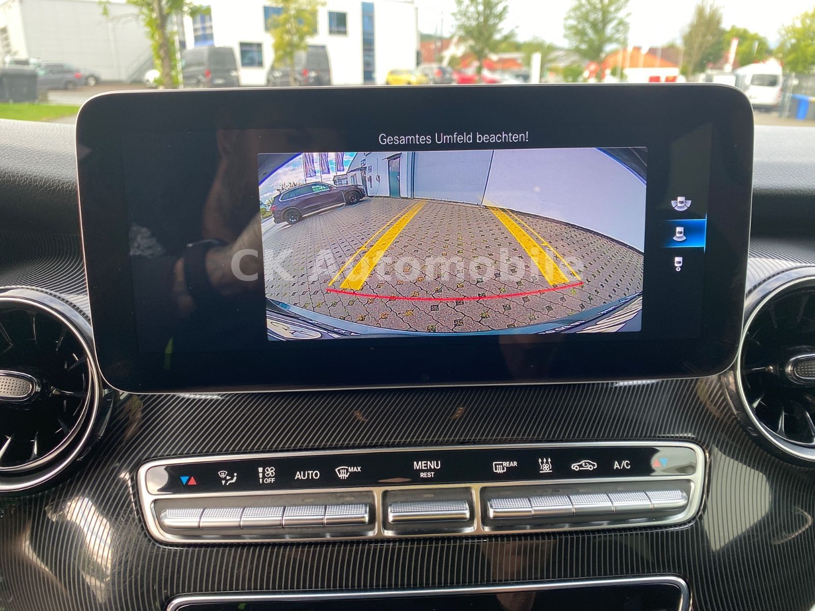 Fahrzeugabbildung Mercedes-Benz V 300 d EDITION 4MATIC lang/7Sitze/Navi/Kam./LED