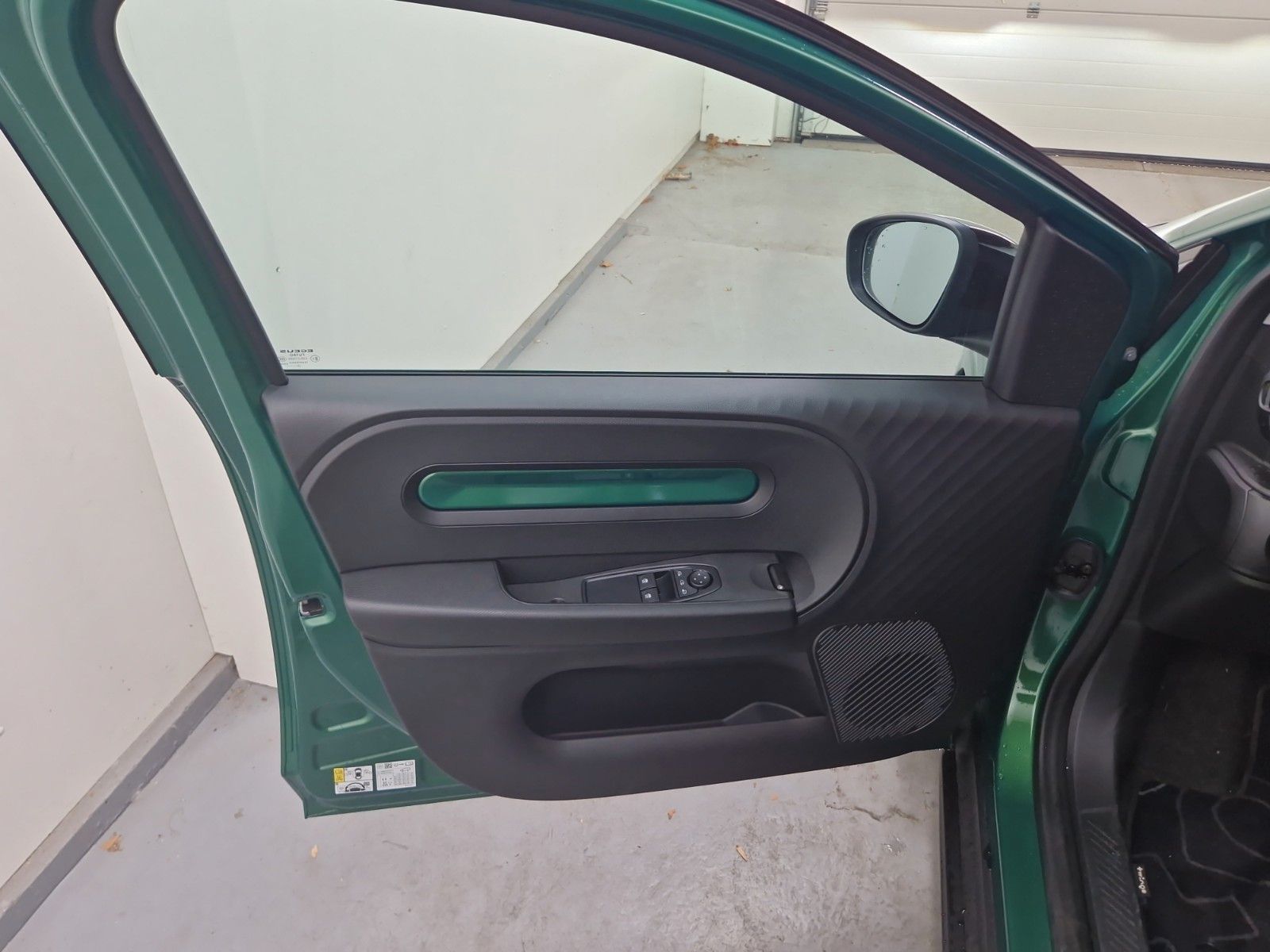 RENAULT Twingo E-TECH Techno 80 Urban Range 18-Zoll – Bild 31
