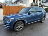 BMW X5 xDrive40i -Individual/LED/Pano./Luft./Leder - BMW X5 mit Benzin-Antrieb: Blau