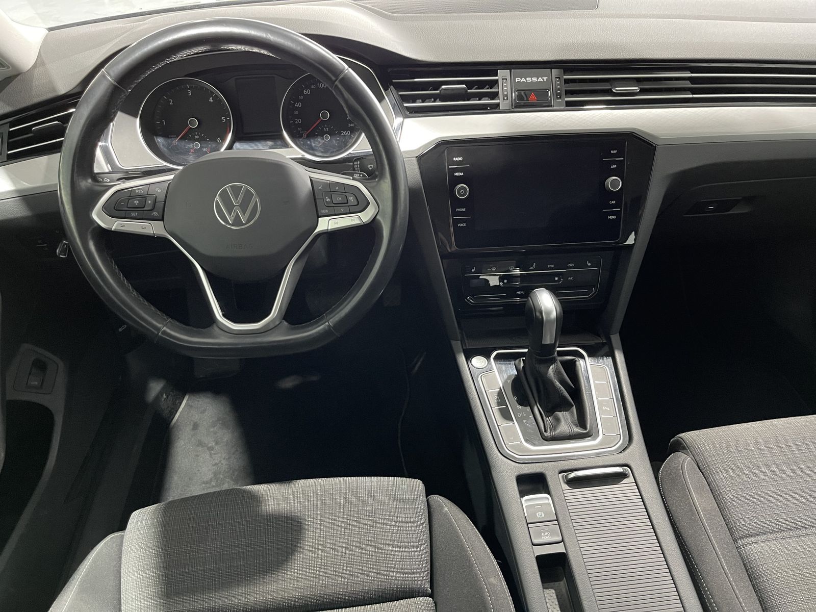 Fahrzeugabbildung Volkswagen Passat Variant 2.0 TDI*LED*AHK*ACC*Navi*Cam*