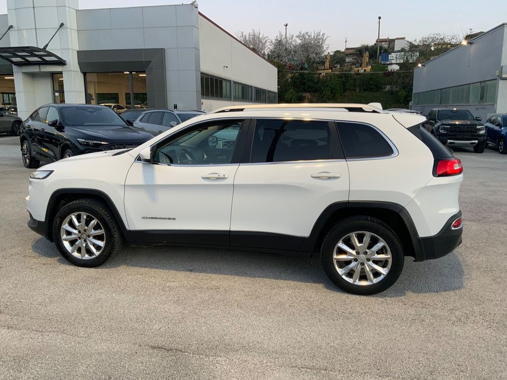 Image of Jeep Cherokee