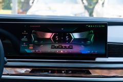 BMW 740 – 24 / 30
