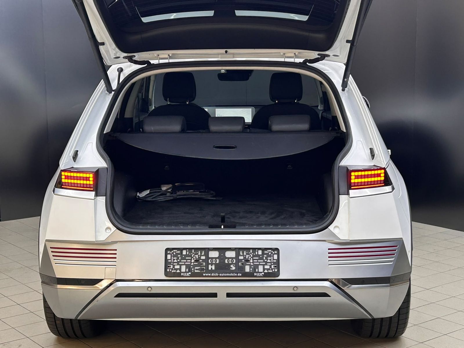 Fahrzeugabbildung Hyundai Ioniq 5 Uniq RELAX+LED+NAVI+BOSE+360+ACC+AHK+WP+