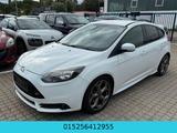 Ford Focus Lim. ST - 2.0 Benzin - Ford Focus aus 2013: ST