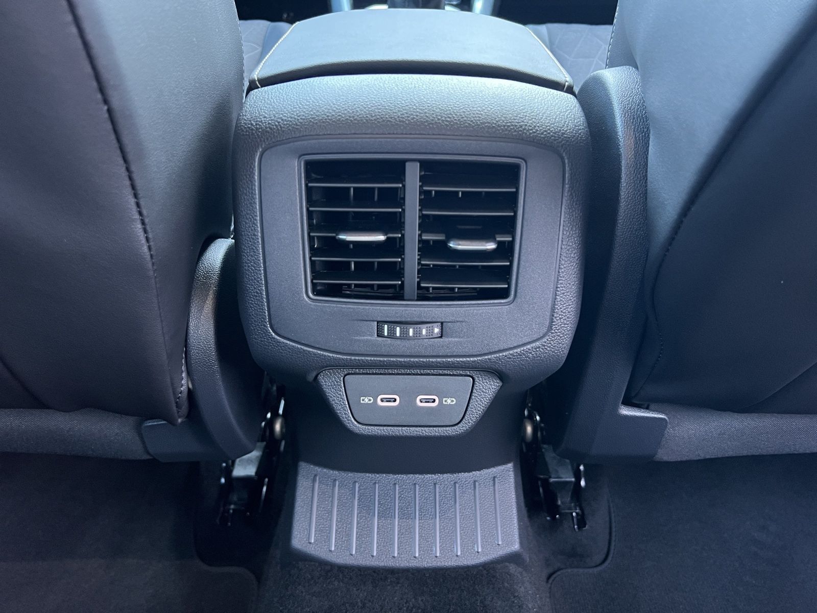 T-Roc Goal 2.0 TDI AHK*Navi*LED*ACC*Light Assist