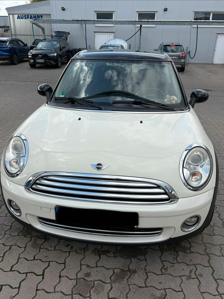 MINI Cooper Clubman
