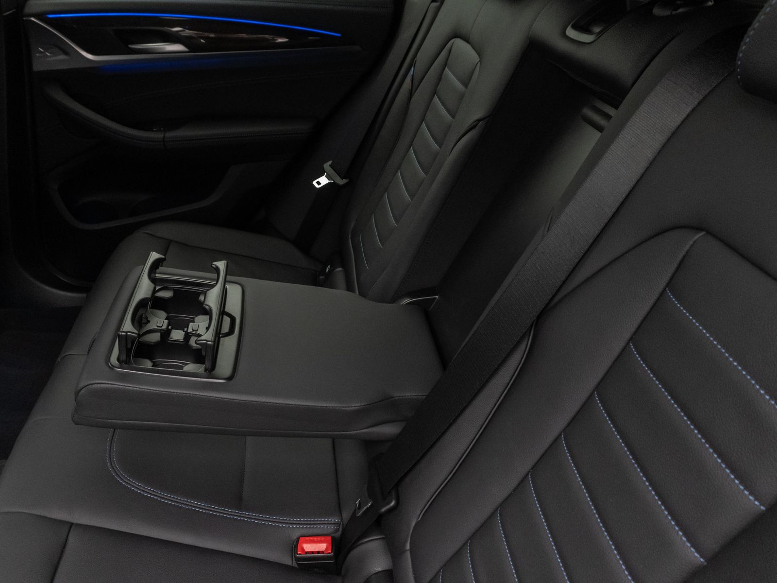 Fahrzeugabbildung BMW X3 xD30d M Sport Kamera DAB HiFi Lenkrhzg 20Zoll