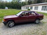 Mercedes-Benz 190 E - Mercedes-Benz 190 aus 1985: 190e