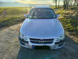 Opel Omega 2.0 16V Editon 100 - Opel Omega mit Benzin-Antrieb: Kombi